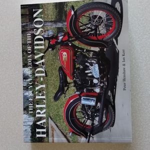 The Encyclopedia Of The Harley Davidson, psperback